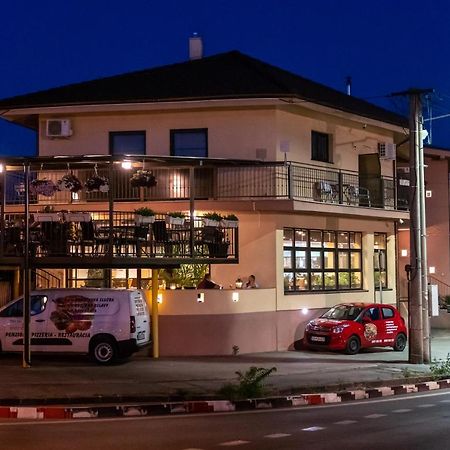 Penzion Toscana Nitra Exterior foto